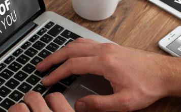 Externaliser sa rédaction web : avantages et inconvénients