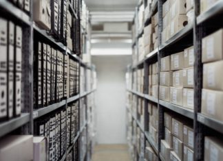 Choisir son prestataire d’archivage, quels critères prendre en compte ? Archives d'une entreprise