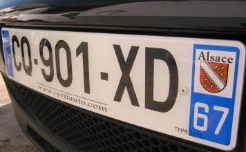 Où trouver une plaque d’immatriculation pas chère ?