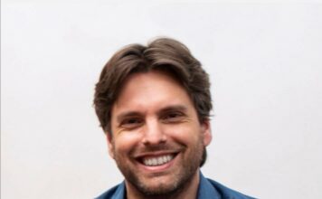 Richard Détente, auteur de la chaine économique Grand Angle
