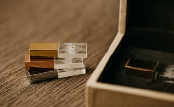 Clé USB cuir, un cadeau d’affaires personnalisable Clé USB cuir
