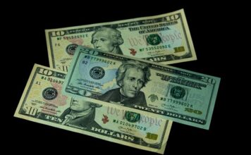 La banque en ligne a bientôt 30 ans : Le bilan Banque en ligne bilan