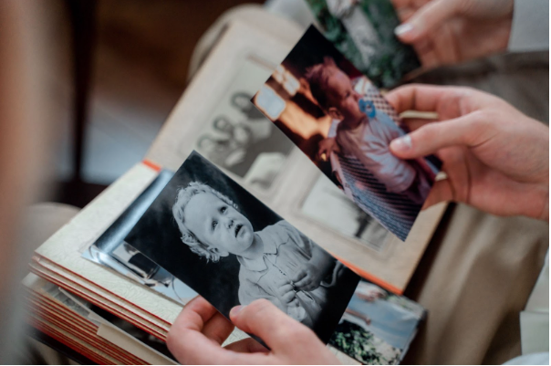 7 idées DIY pour transformer de vieilles photos de famille en souvenirs précieux