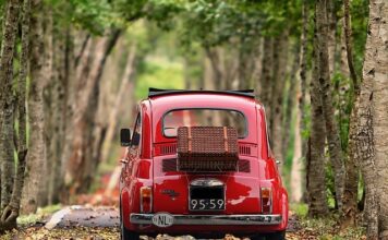 Quelques conseils pour trouver l’assurance auto qui vous convient fiat-500-4322521_640