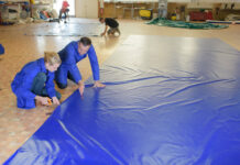 Bâche sur mesure : les critères essentiels à considérer